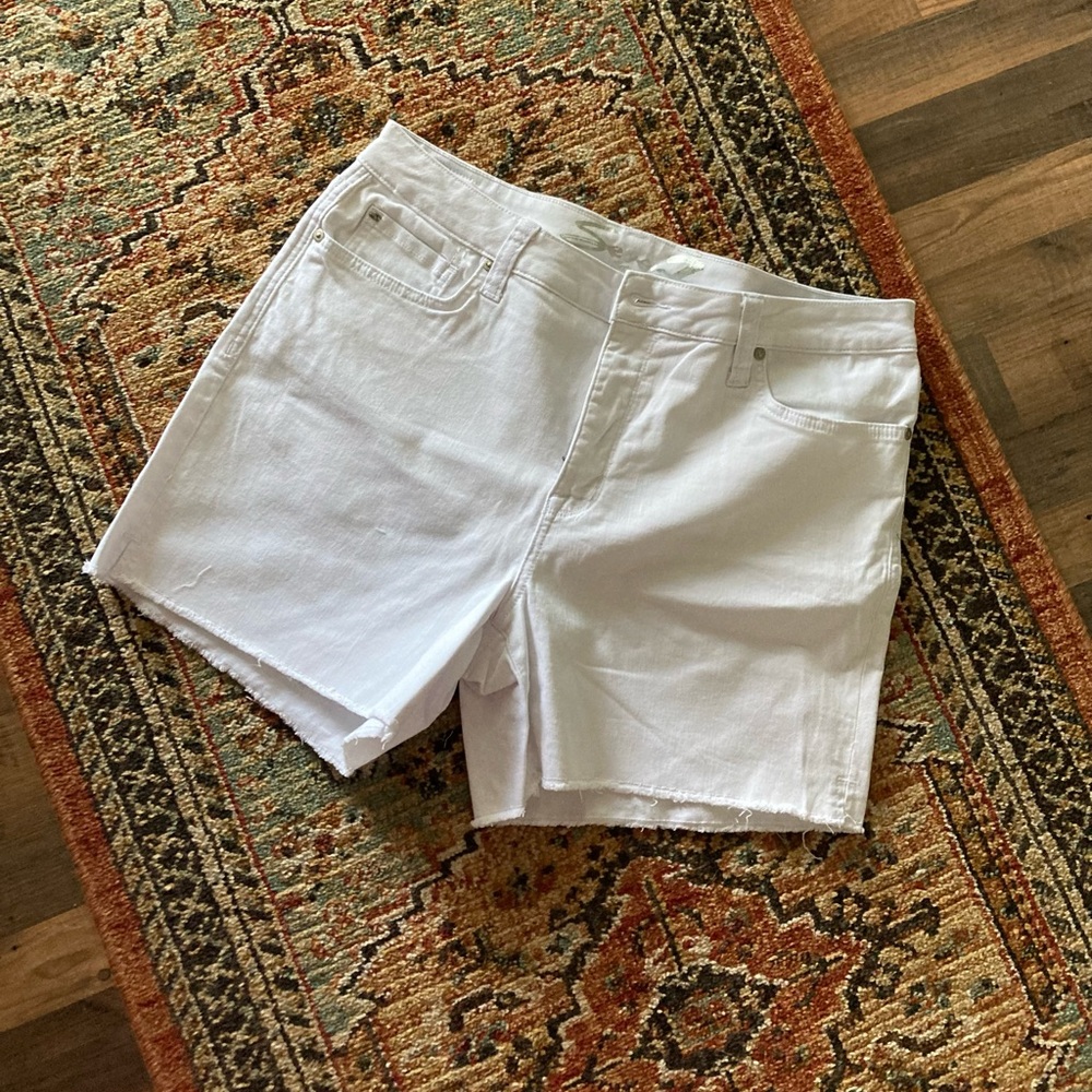 Womens Silver Jeans Shorts, 14